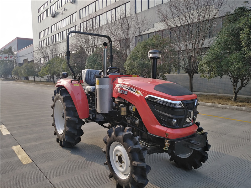 60-Horsepower Four-Wheel-Drive Tractor101